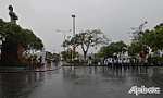 Thắp hương, tưởng niệm Anh hùng dân tộc Thủ Khoa Huân