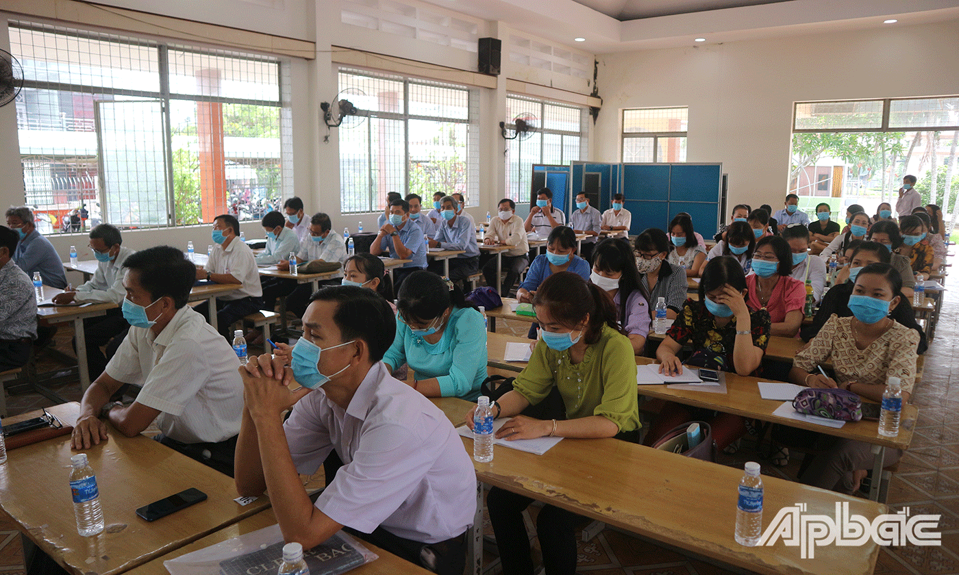 Quang cảnh hội nghị
