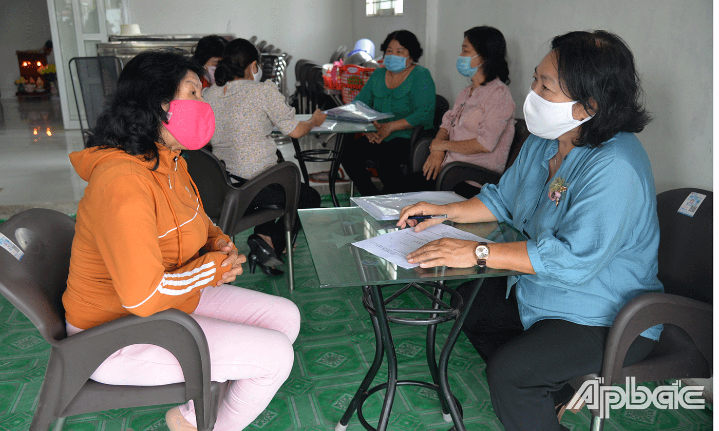 Tuyên truyền sâu rộng về ý nghĩa, tầm quan trọng của cuộc bầu cử ĐBQH và đại biểu HĐND các cấp cho cử tri trong huyện.