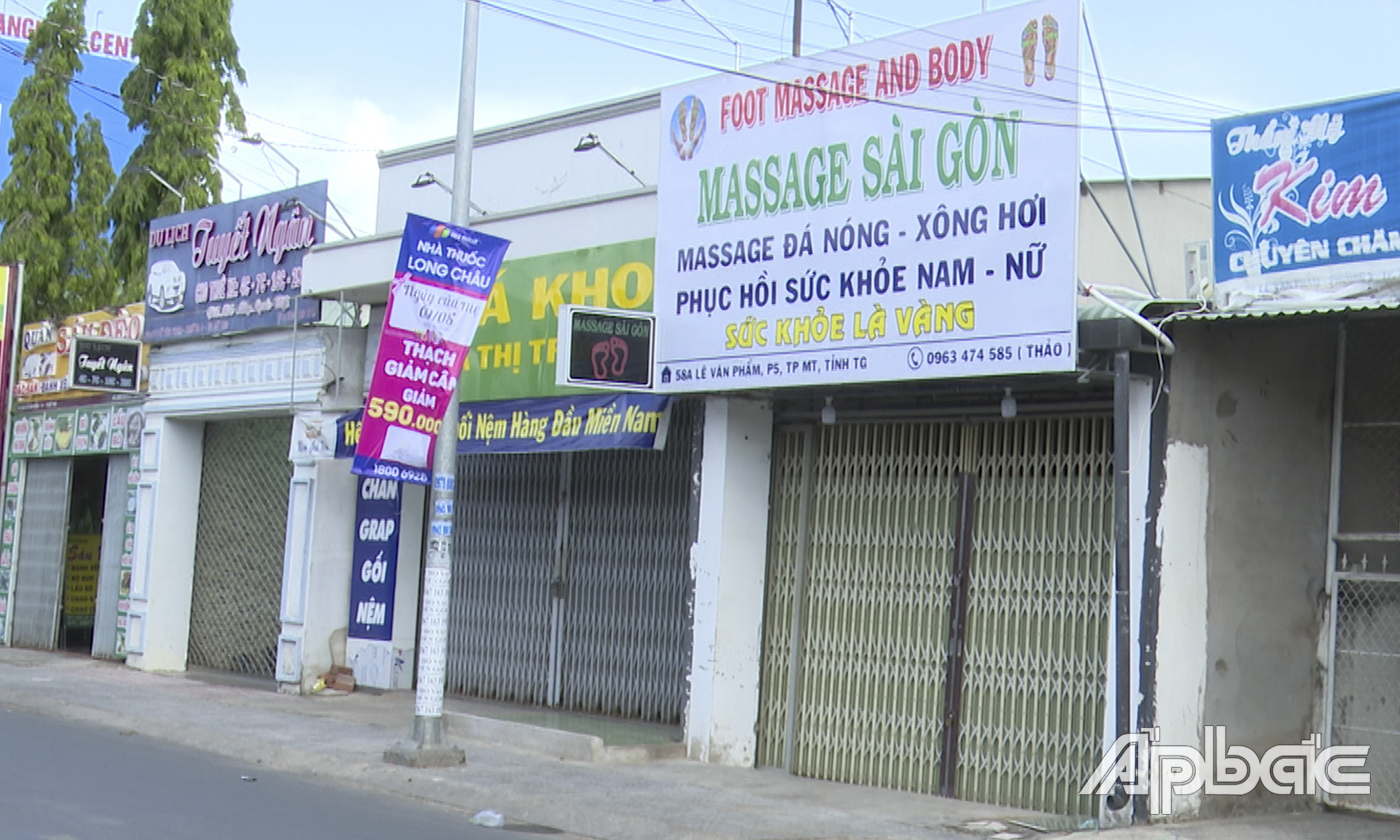 Các điểm kinh doanh, giải trí đều đóng cửa.