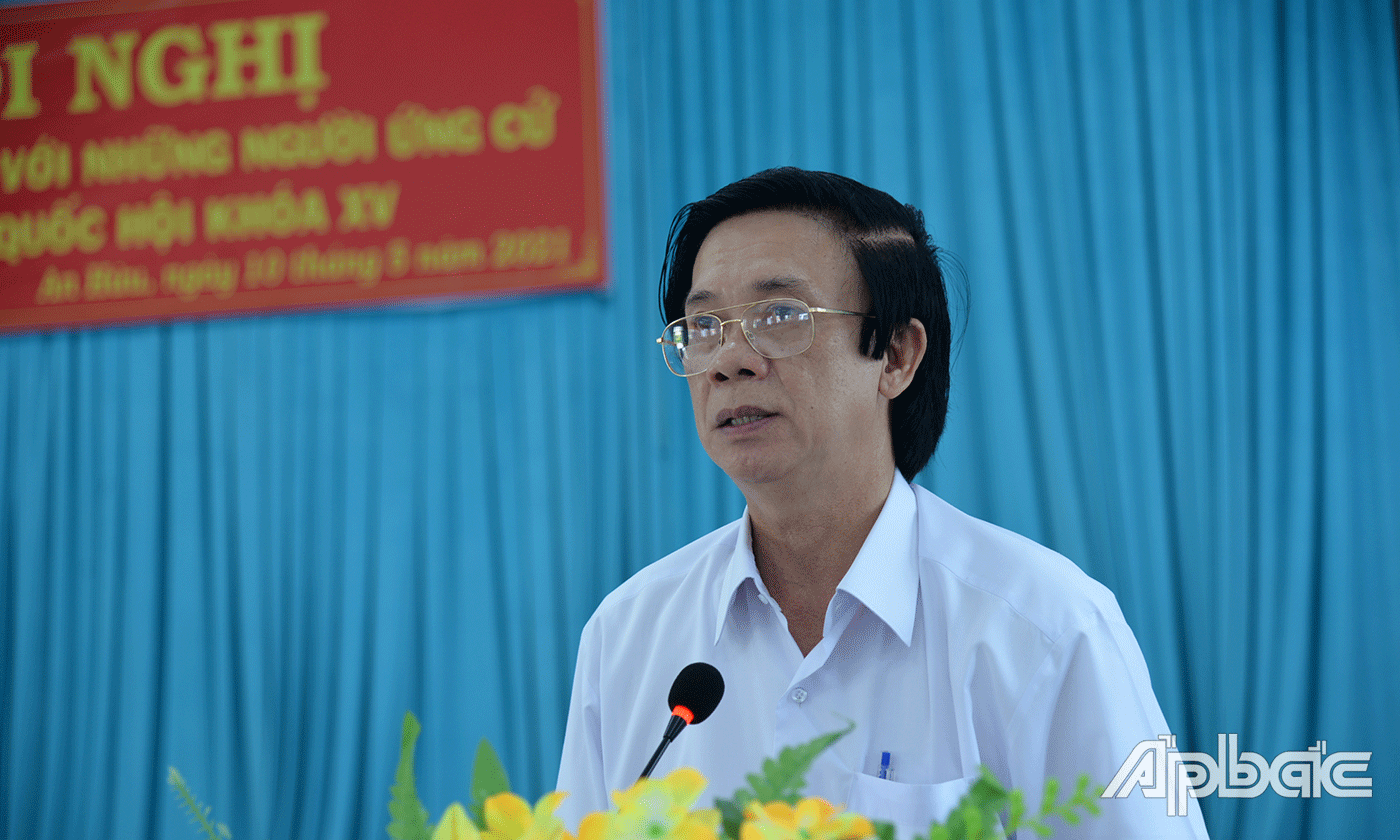 ƯCV Nguyễn Văn Danh trình bày chương trình hành động trước cử tri.