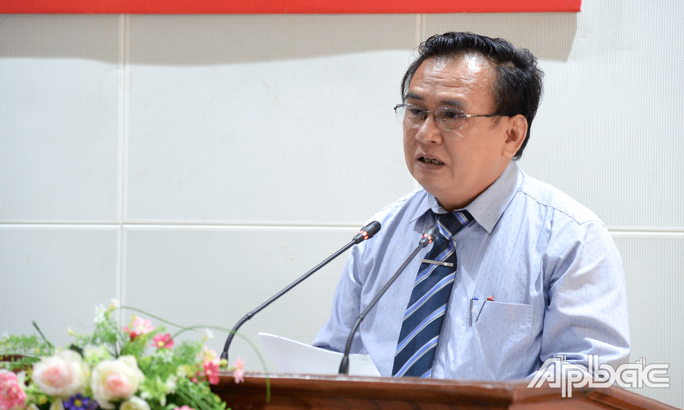 Đồng chí Võ Văn Bình phát biểu tại buổi Lễ.