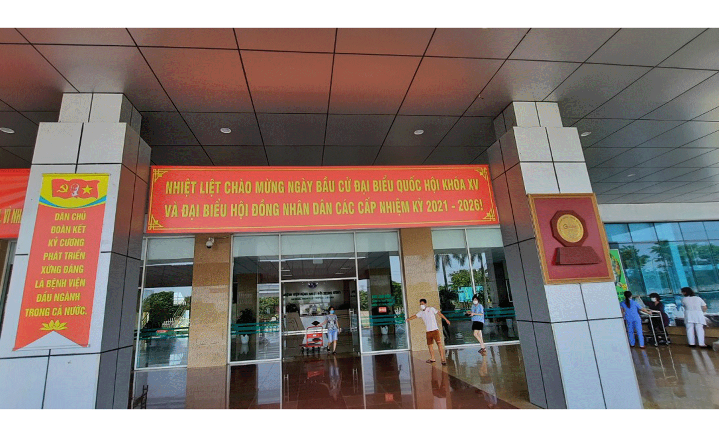 Đảm bảo không có lây nhiễm từ bệnh nhân sang tổ bầu cử hay lây nhiễm trong khu vực bầu cử.