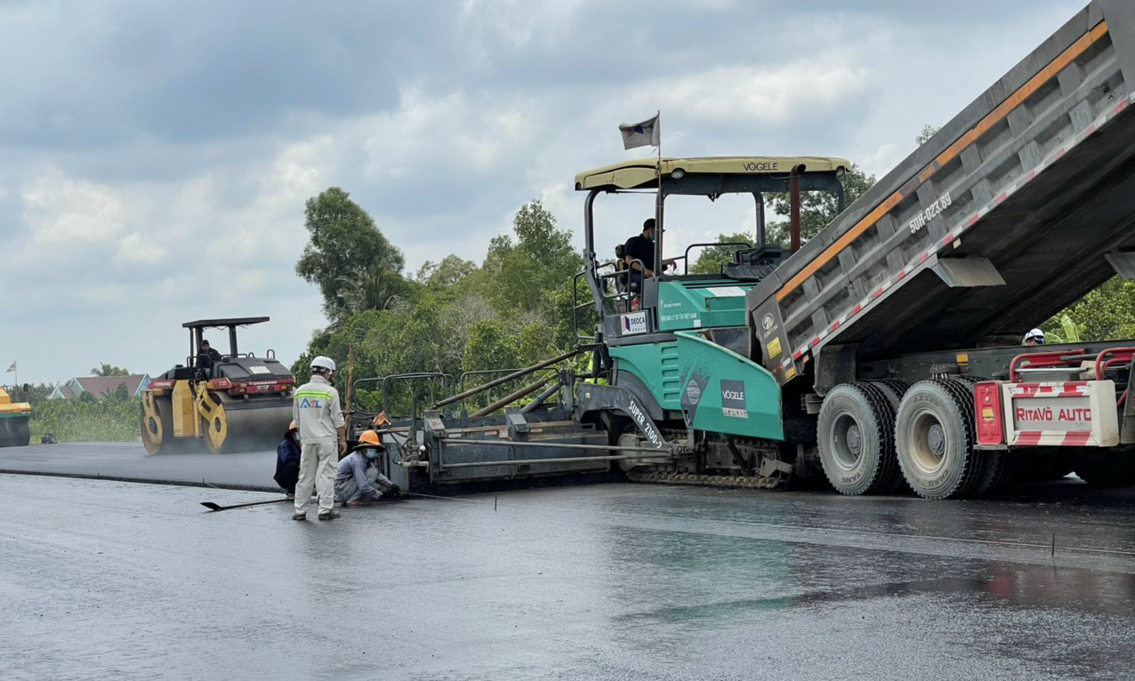 Tiến độ Dự án hiện đạt khoảng 70%.