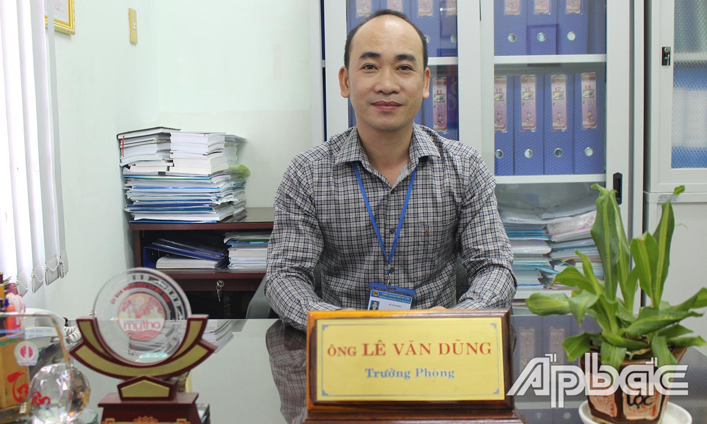 Đồng chí Lê Văn Dũng. 