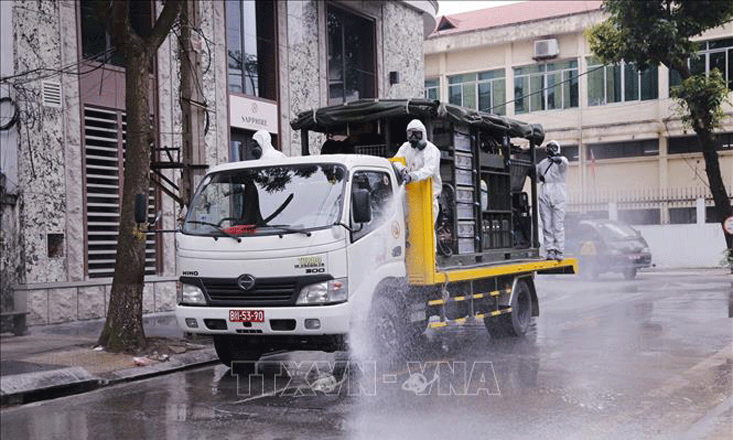 Lực lượng bộ đội hoá học đóng góp tích cực trên mặt trận phòng chống dịch Covid-19.