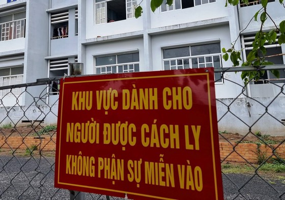 Người tới từ vùng có dịch Covid-19 phải khai báo y tế trung thực.