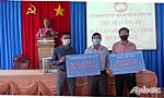 Huyện Gò Công Tây đóng góp Quỹ phòng, chống dịch Covid-19
