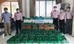 Ngân hàng CSXH Tiền Giang tặng quà cho người dân xã Phú Mỹ