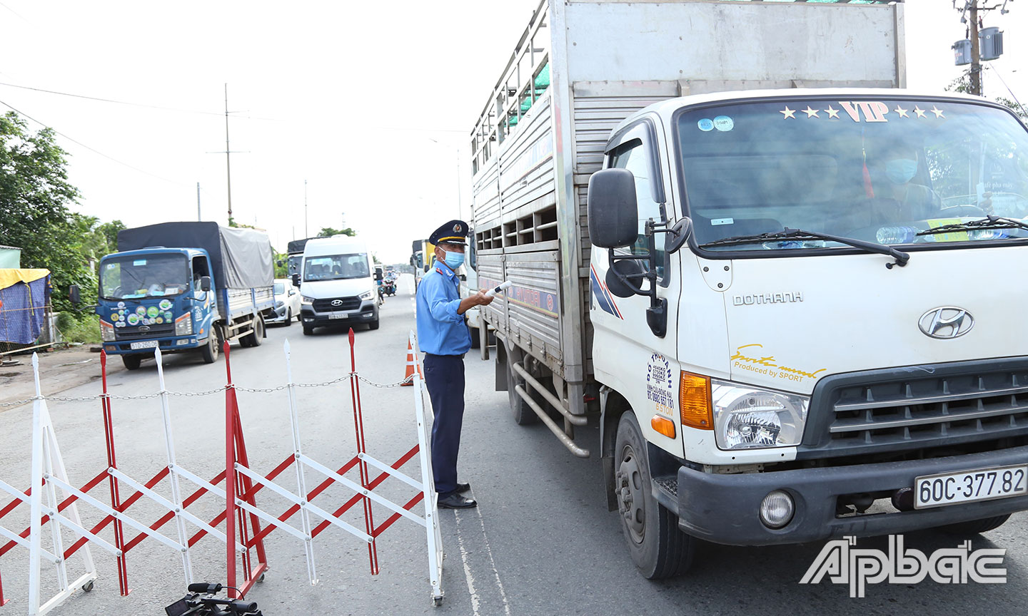 Quyết liệt kiểm soát tại các chốt.