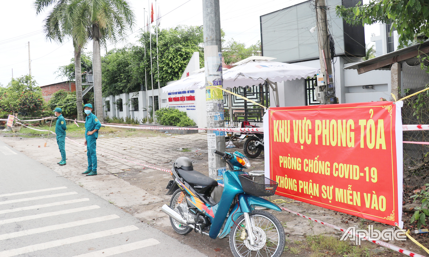 Các địa phương đã thực hiện các biện pháp khoanh vùng, dập dịch để ngăn mầm bệnh lây lan ra cộng đồng