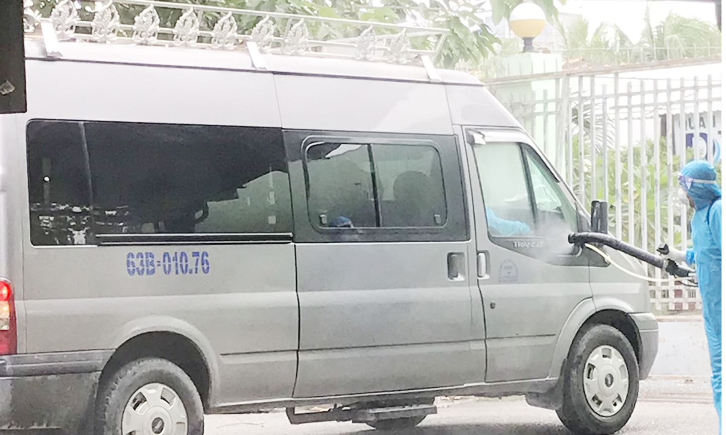 Theo quy định của Bộ Y tế, Covid-19 là bệnh truyền nhiễm nhóm A nên thi thể bệnh nhân sau tử vong được khâm liệm và hỏa táng theo quy định, sau đó chuyển tro cốt về gia đình.