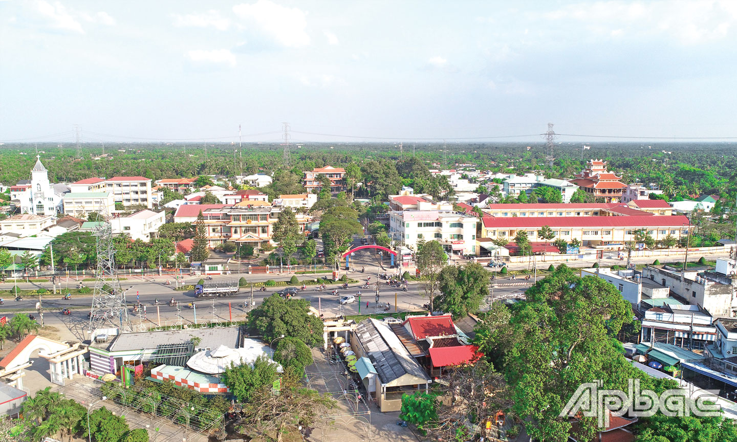 Châu Thành quyết tâm phấn đấu đến cuối năm 2023 ra mắt huyện NTM. Ảnh TUẤN LÂM