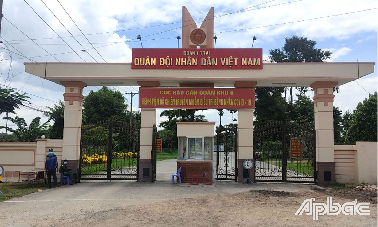 Bệnh viện Dã chiến truyền nhiễm số 6 của Quân khu 9 có quy mô 300 giường bệnh đặt tại Sư đoàn 8 (xã Bình Đức, huyện Châu Thành) đang tiếp nhận điều trị bệnh nhân Covid-19 của tỉnh.
