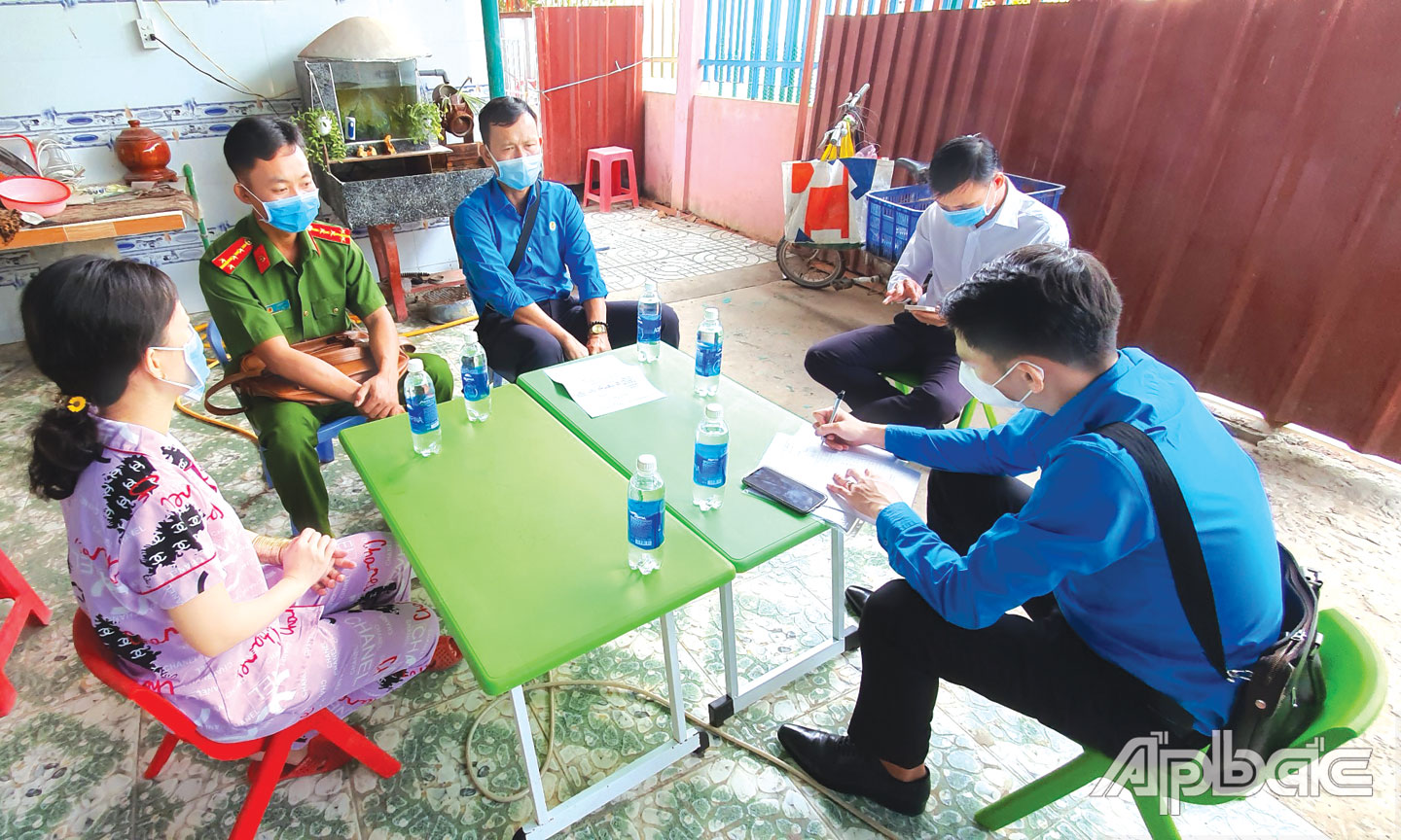 LĐLĐ tỉnh, Công đoàn các Khu công nghiệp tỉnh tổ chức đoàn đến các khu nhà trọ tuyên truyền công tác phòng, chống dịch Covid-19 và vận động miễn, giảm tiền thuê trọ cho công nhân, lao động.