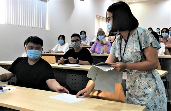 Thí sinh thi đánh giá năng lực do ĐH Quốc gia TPHCM tổ chức tháng 3-2021 để xét tuyển đại học.