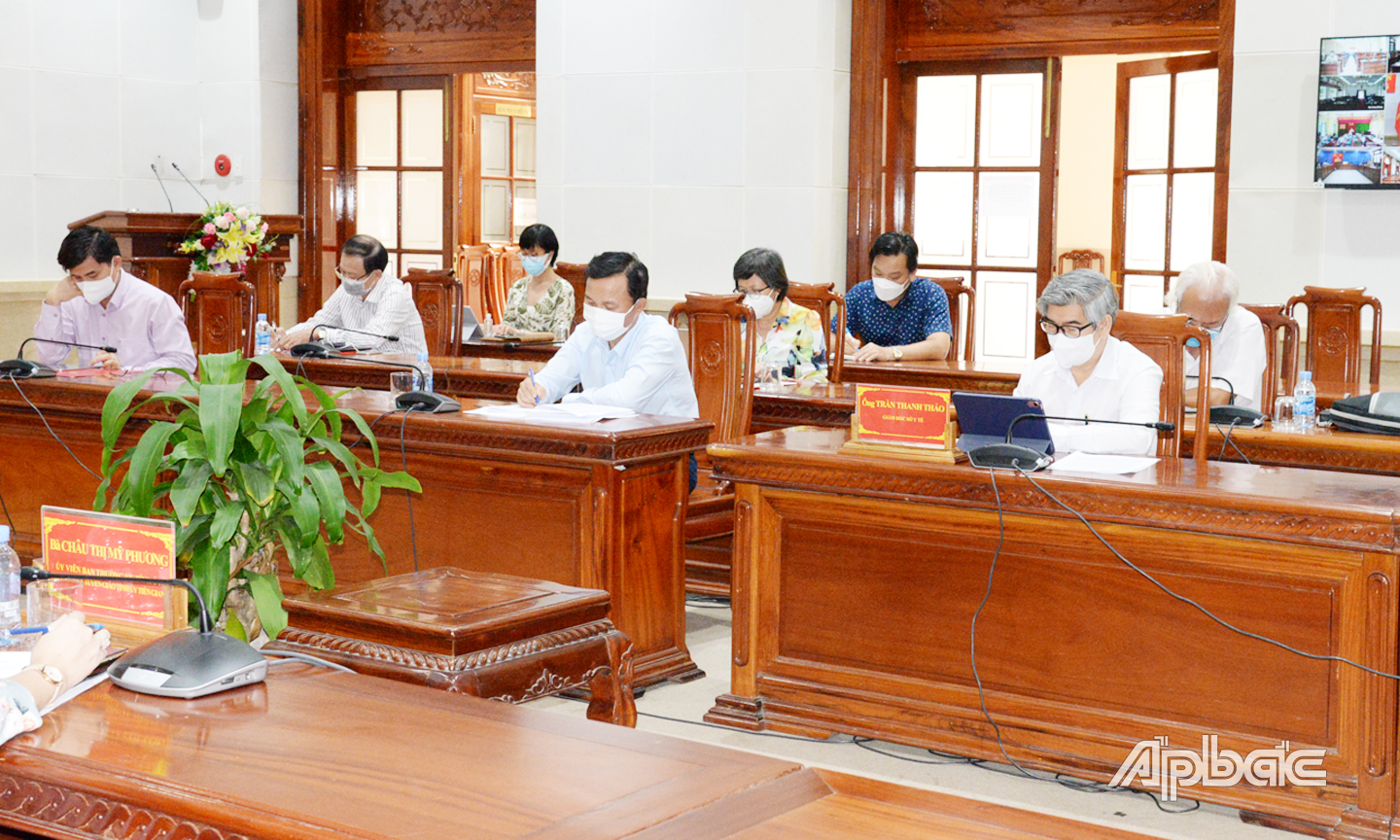 Quang cảnh cuộc họp tại điểm cầu chính