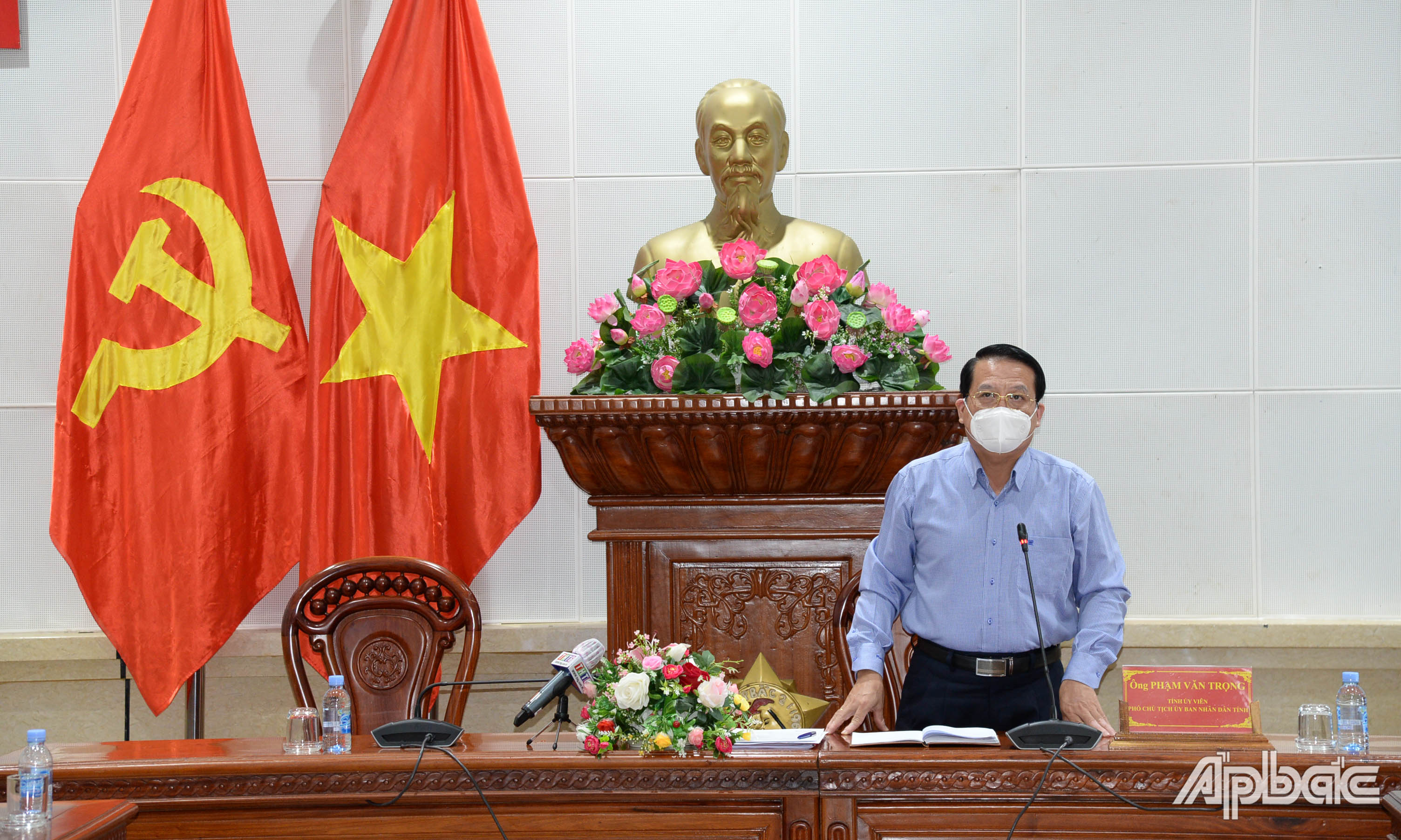 Đồng chí Phạm Văn Trọng phát biểu tại cuộc họp.