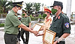 Bộ Công an tặng Bằng khen cho 2 tập thể, 5 cá nhân