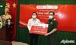 Viettel Tiền Giang trao tặng học bổng 