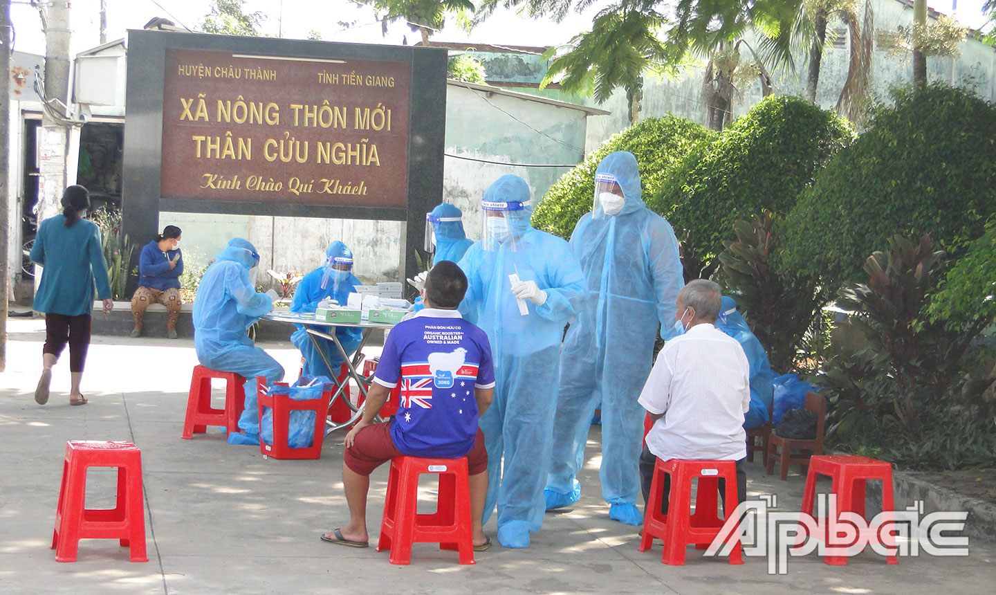 Tiền Giang: Dịch Covid-19 dù giảm nhưng phải quyết liệt phòng, chống hơn nữa