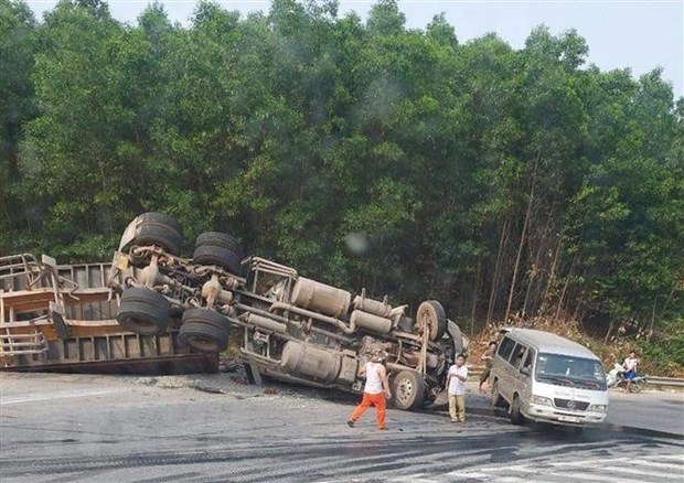 Hiện trường một vụ tai nạn. (Ảnh: Nguyên Lý/TTXVN)
