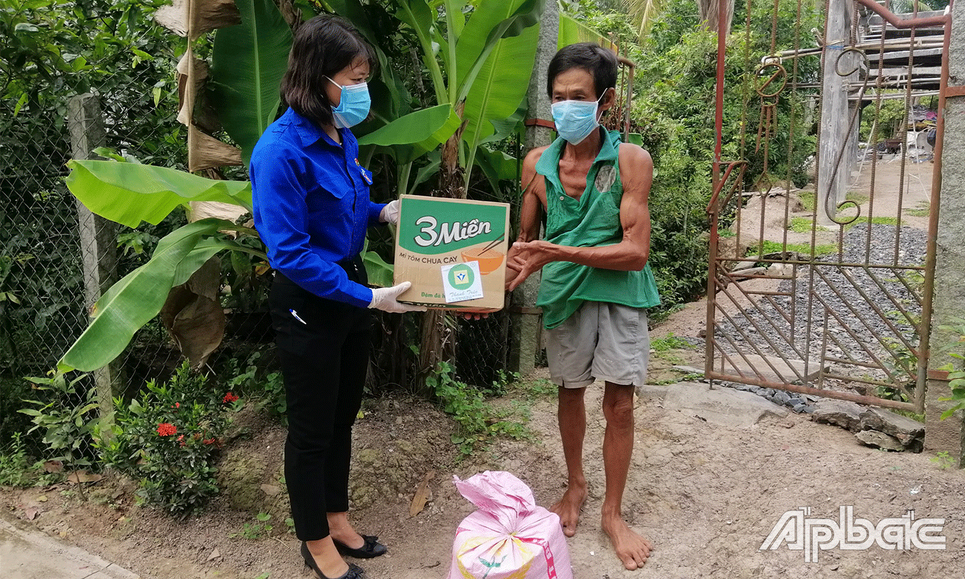 Hội LHTN các cấp thực hiện các hoạt động an sinh xã hội trong mùa dịch.