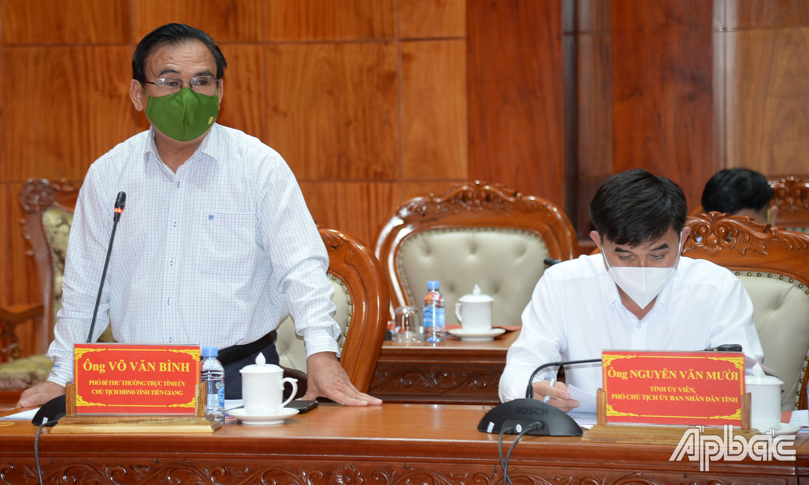 Phó Bí thư Thường trực Tỉnh ủy, Chủ tịch HĐND tỉnh Võ Văn Bình phát biểu tại buổi làm việc.