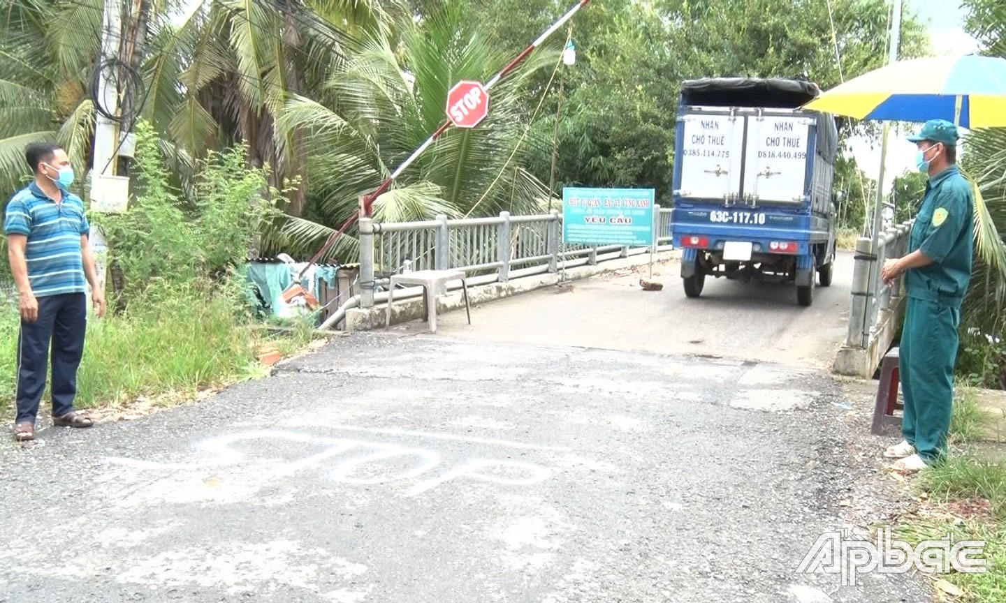 Chốt bảo vệ “vùng xanh”  xã Mỹ Hạnh Đông.