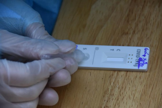 Bộ Y tế yêu cầu chấn chỉnh, xử lý nghiệm việc mua sắm kit test nhanh Covid-19 để trục lợi.