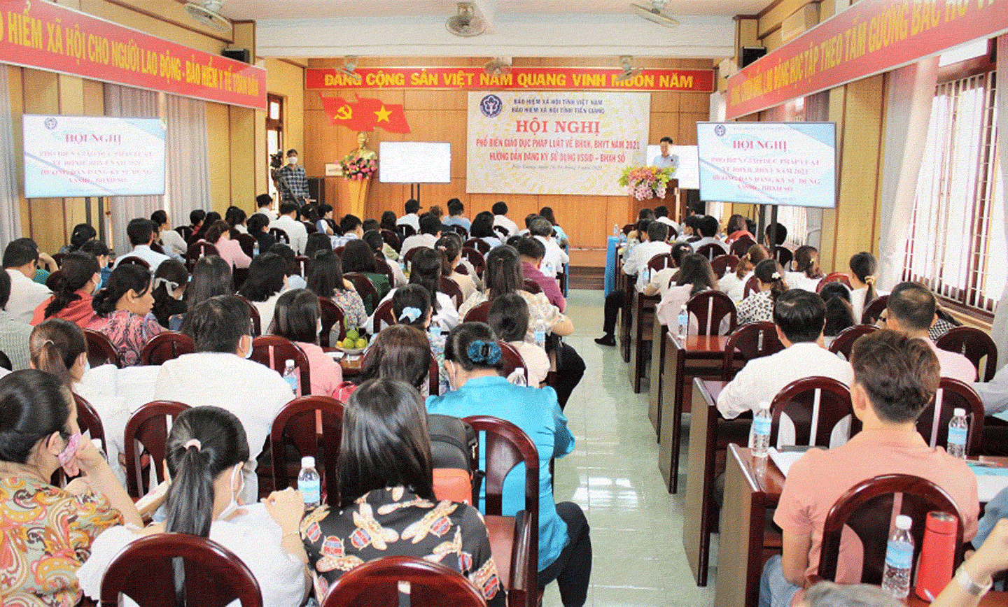 Hội nghị triển khai ứng dụng VssID cho các đơn vị sử dụng lao động trên địa bàn TP. Mỹ Tho vào tháng 3-2021.
