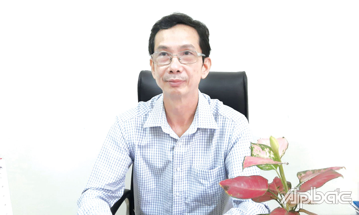 Bác sĩ Chuyên khoa 2 (BSCK2) Lê Đăng Ngạn, Phó Giám đốc Trung tâm Kiểm soát bệnh tật Tiền Giang