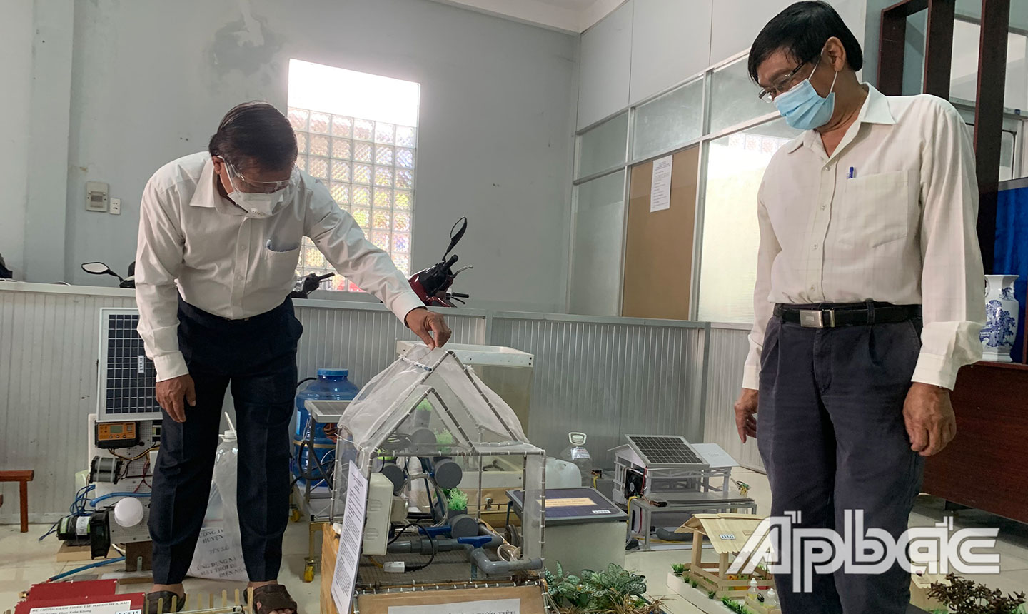 Ban Tổ chức Cuộc thi cấp tỉnh lựa chọn sản phẩm tham dự Cuộc thi Sáng tạo thanh thiếu niên, nhi đồng toàn quốc lần thứ 17, năm 2021. 