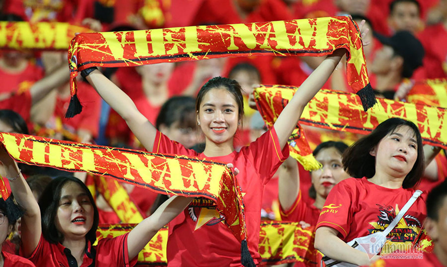 Sự trở lại của các cổ động viên trên sân Mỹ Đình sẽ tiếp thêm cho các cầu thủ Đội tuyển Việt Nam nhiều sự tự tin. Ảnh: Vietnamnet.vn
