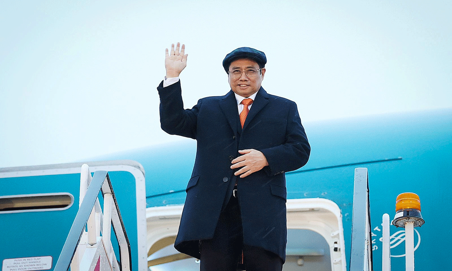Sáng 31/10 (giờ địa phương), Thủ tướng Phạm Minh Chính và Đoàn cấp cao Việt Nam tới sân bay Prestwick, Scotland bắt đầu tham dự Hội nghị thứ 26 các bên tham gia Công ước khung của Liên Hợp Quốc về biến đổi khí hậu (COP26).