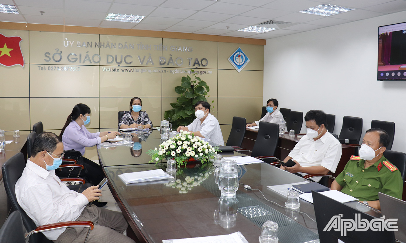 Quang cảnh hội nghị tại điểm cầu tỉnh Tiền Giang.