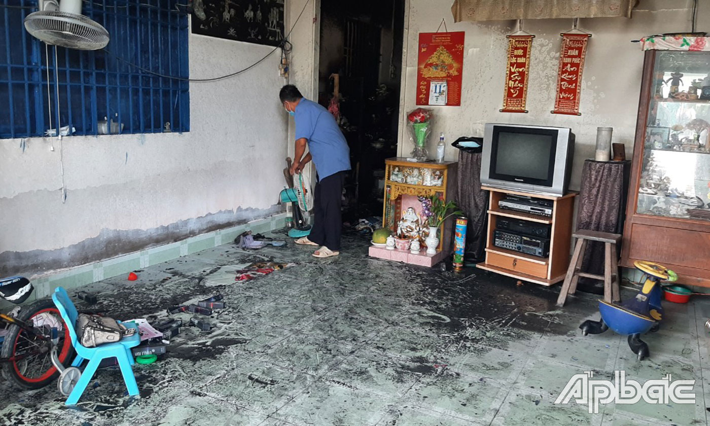 Hiện trường vụ đốt nhà làm 3 mạng người chết.