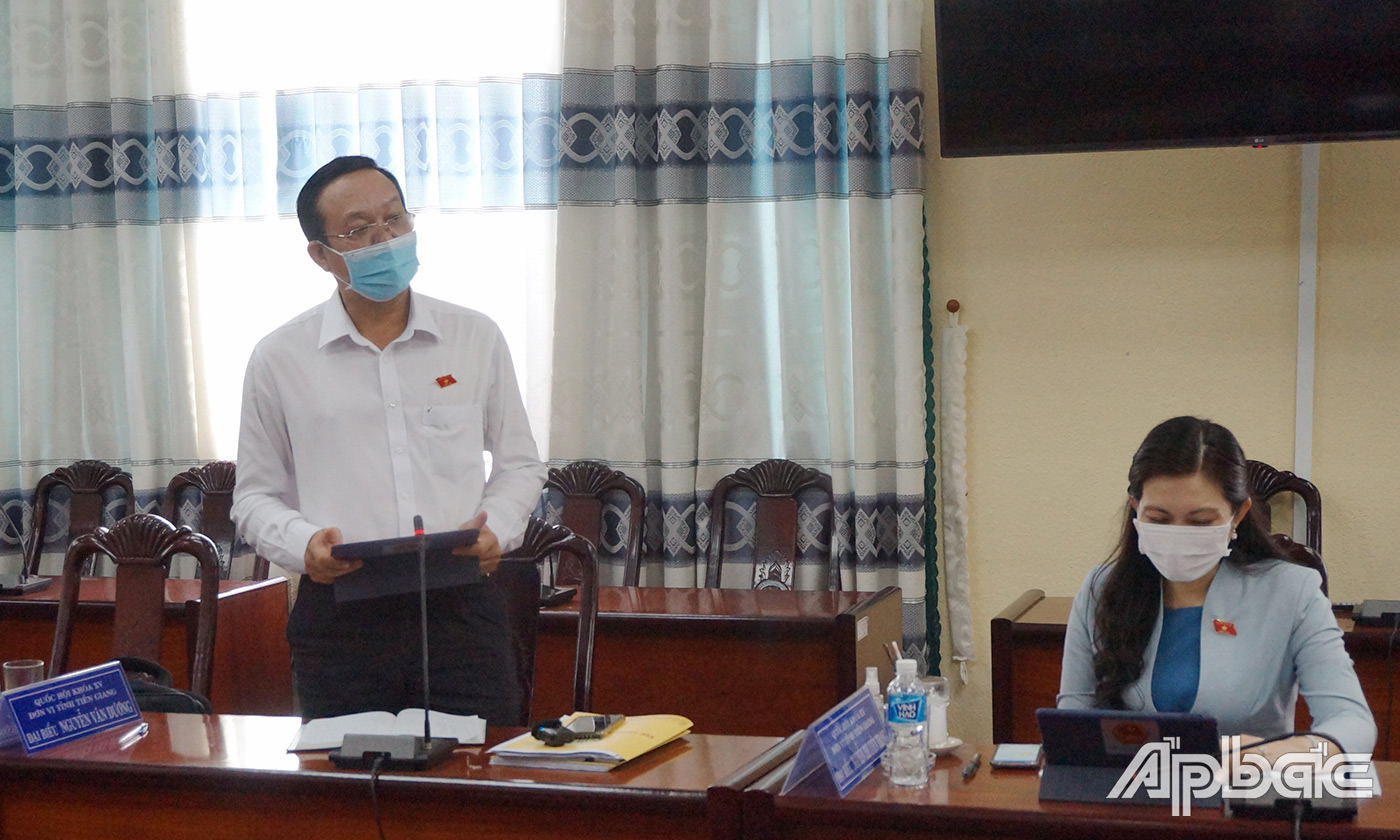 Đại biểu Nguyễn Văn Dương phát biểu ý kiến đối với dự án luật SHTT