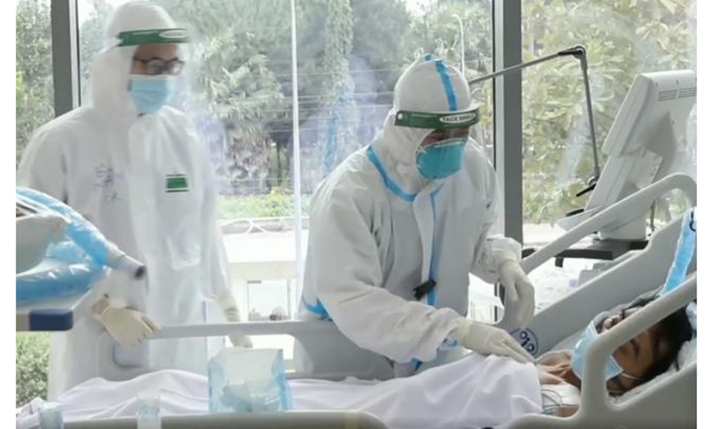 Điều trị, chăm sóc người nhiễm COVID-19