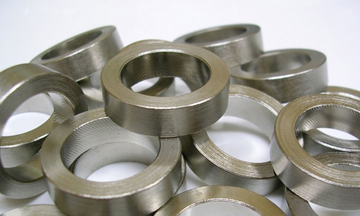 Quang Tuấn đảm cung cấp dịch vụ chuyên nghiệp, thu mua với giá cao.