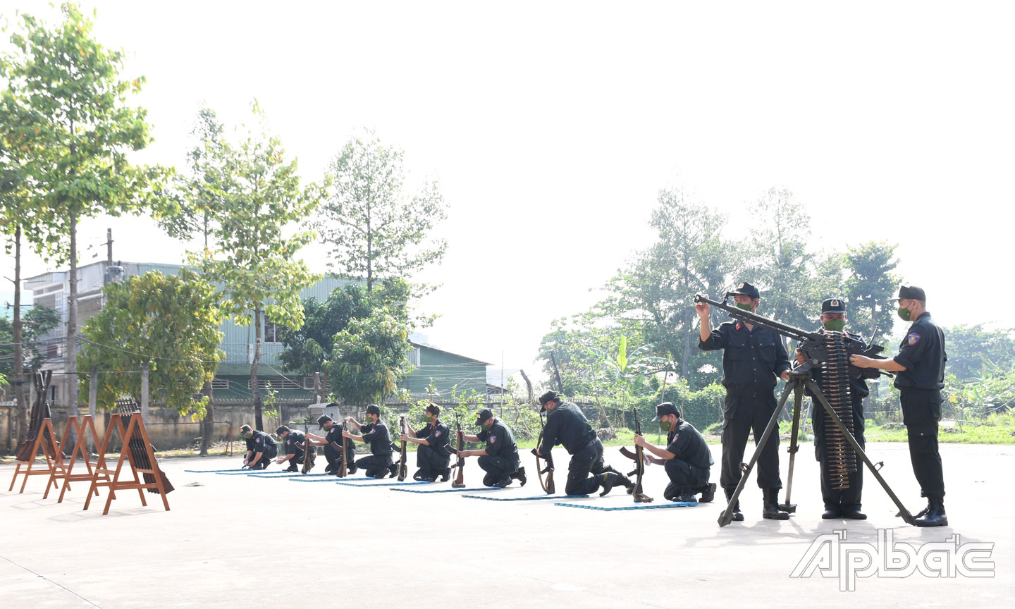 Chiến sĩ luyện tập.                                                                                                                                                                                                                                                                                            Ảnh: LÊ HOÀI