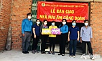 Bàn giao Mái ấm Công đoàn cho chị Lâm Thị Ngọc Tươi