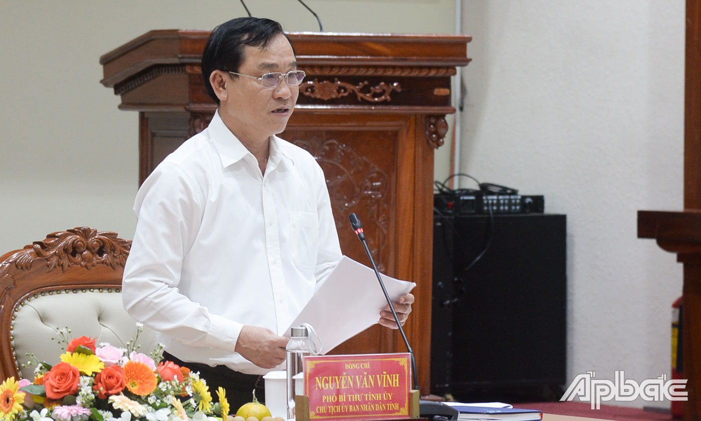 Đồng chí Nguyễn Văn Vĩnh phát biểu tại buổi làm việc.