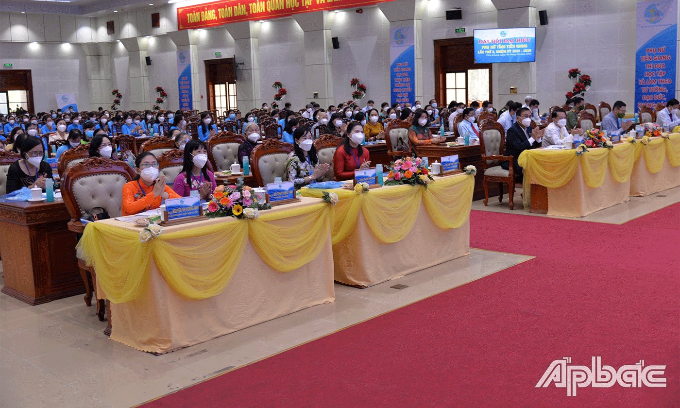 Đại biểu tham dự Đại hội.