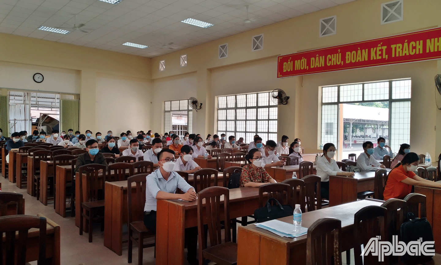 Thí sinh tham dự kỳ thi. 