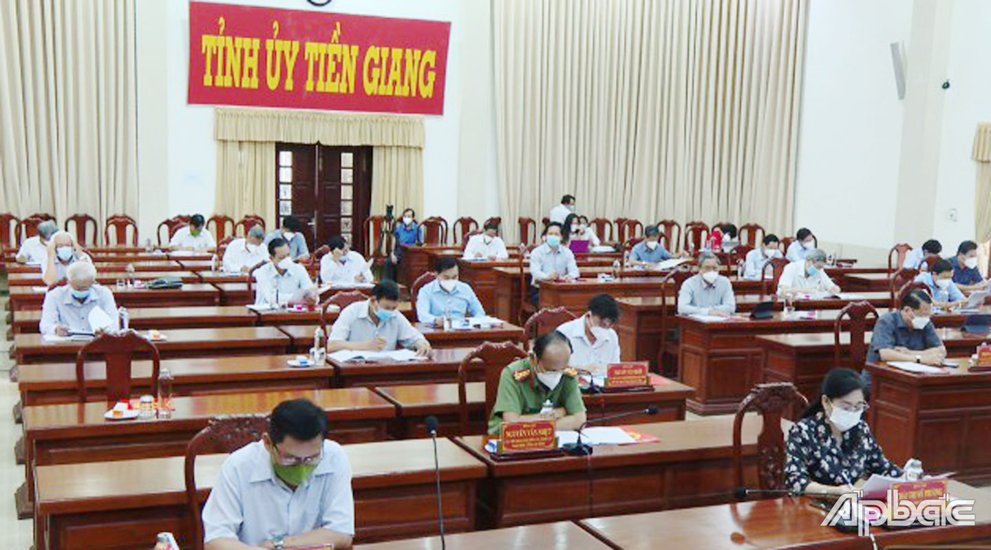 Quang cảnh cuộc họp