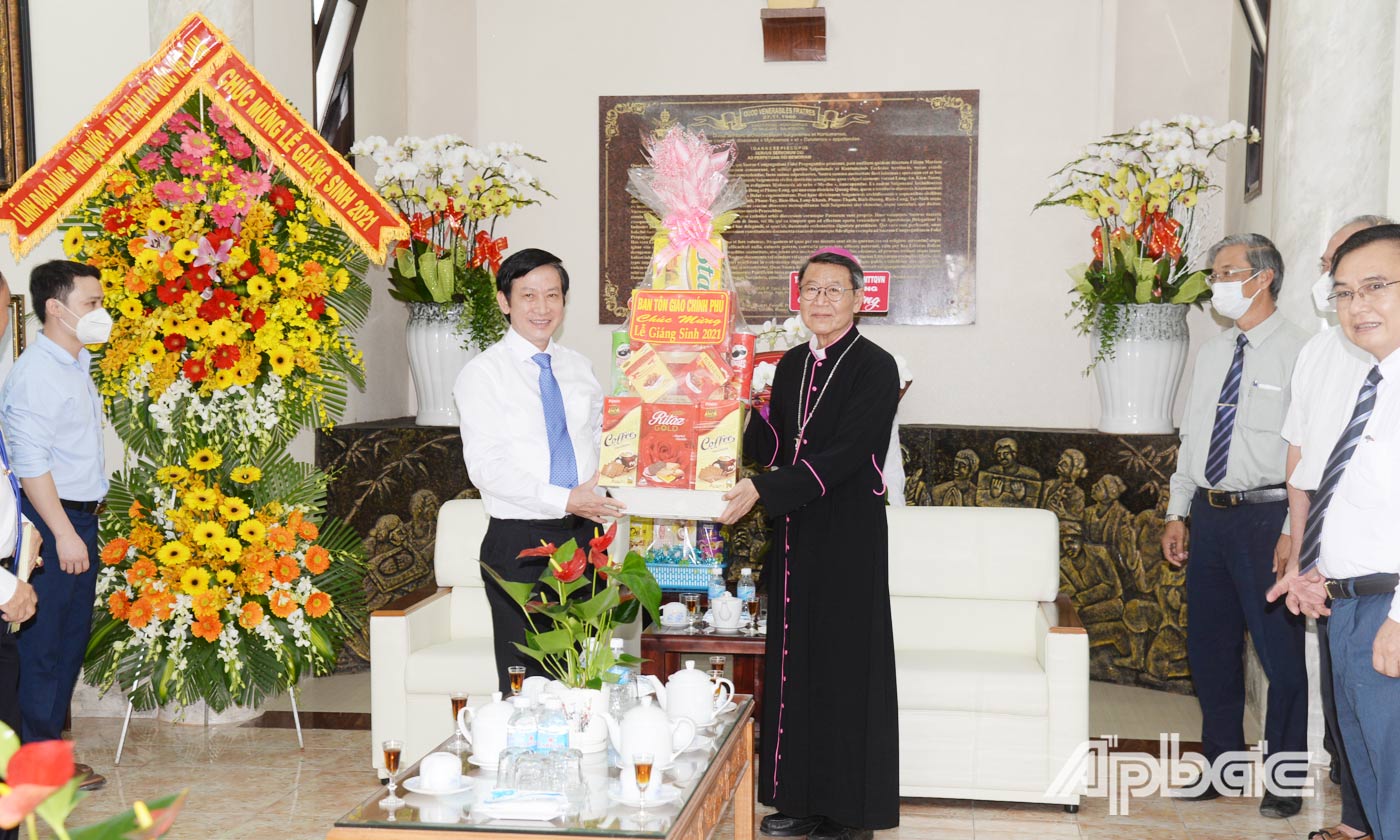 Lãnh đạo Ban Tôn giáo Chính phủ chúc mừng Giám mục Giáo phận Mỹ Tho