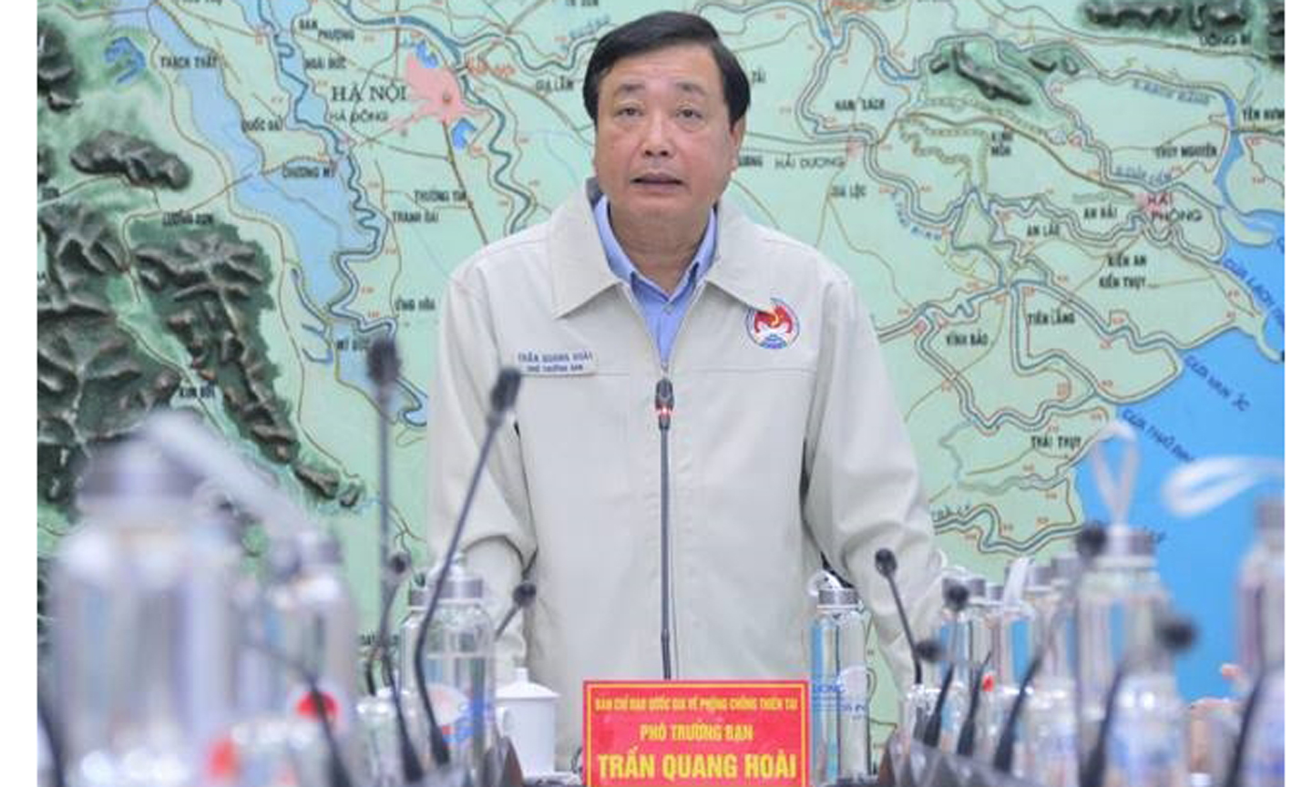 Tổng cục trưởng Tổng cục Phòng chống thiên tai, Phó Trưởng ban Ban Chỉ đạo Quốc gia về Phòng chống thiên tai Trần Quang Hoài phát biểu chỉ đạo tại cuộc họp. (Ảnh: B.T)