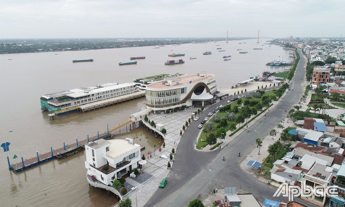 Tiền Giang đang nỗ lực tạo dựng môi trường đầu tư kinh doanh mới. 	Ảnh: MINH THÀNH
