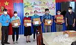Chủ tịch Công đoàn Viên chức tỉnh Tiền Giang thăm, chúc tết đoàn viên có hoàn cảnh khó khăn